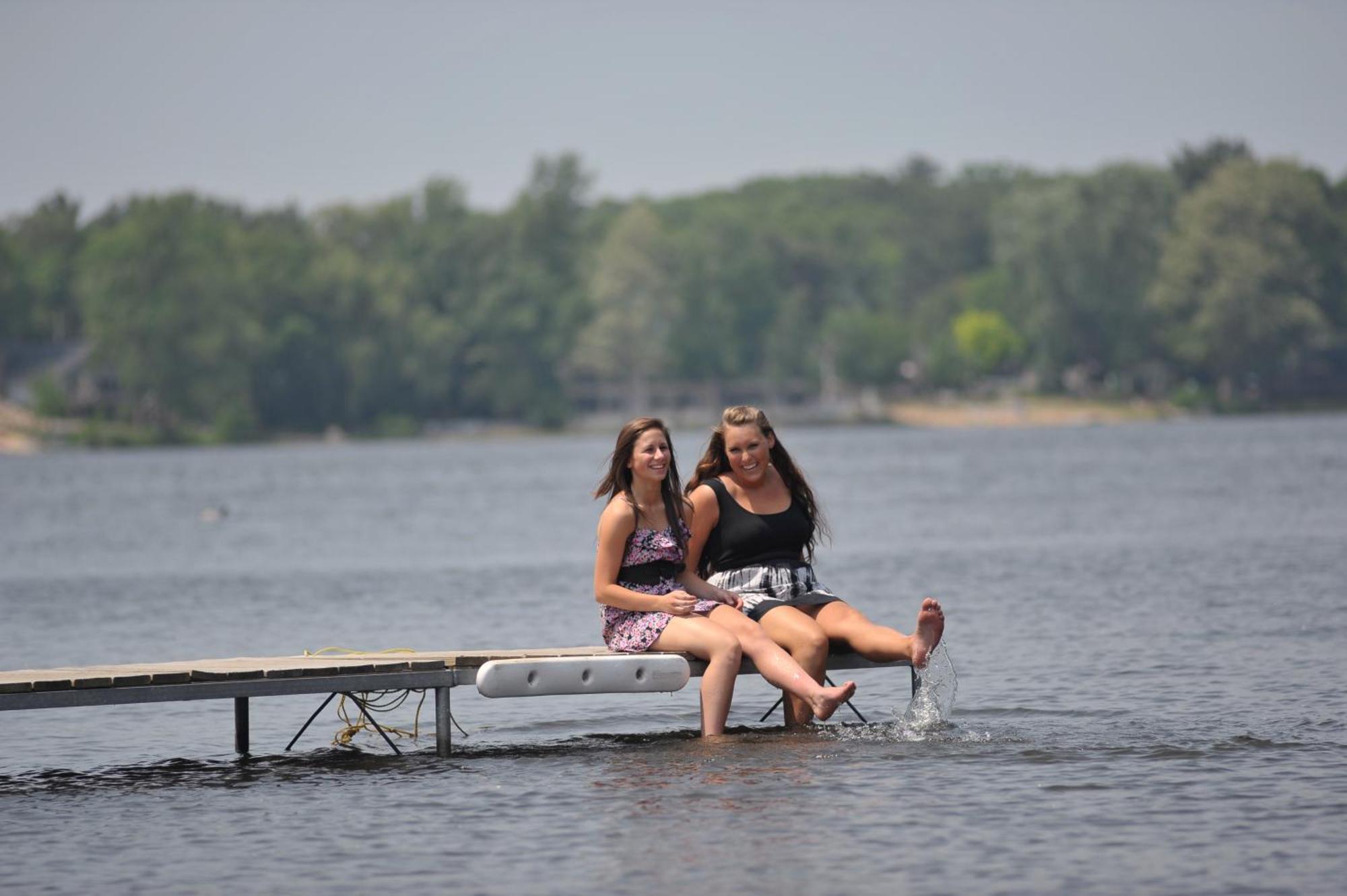 Bakers Sunset Bay Lake Delton