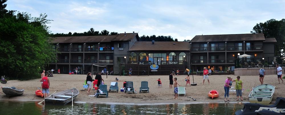 Bakers Sunset Bay 2*