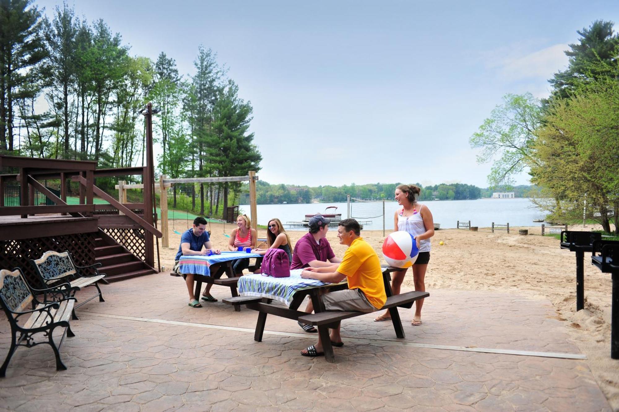Bakers Sunset Bay Resort Wisconsin Dells