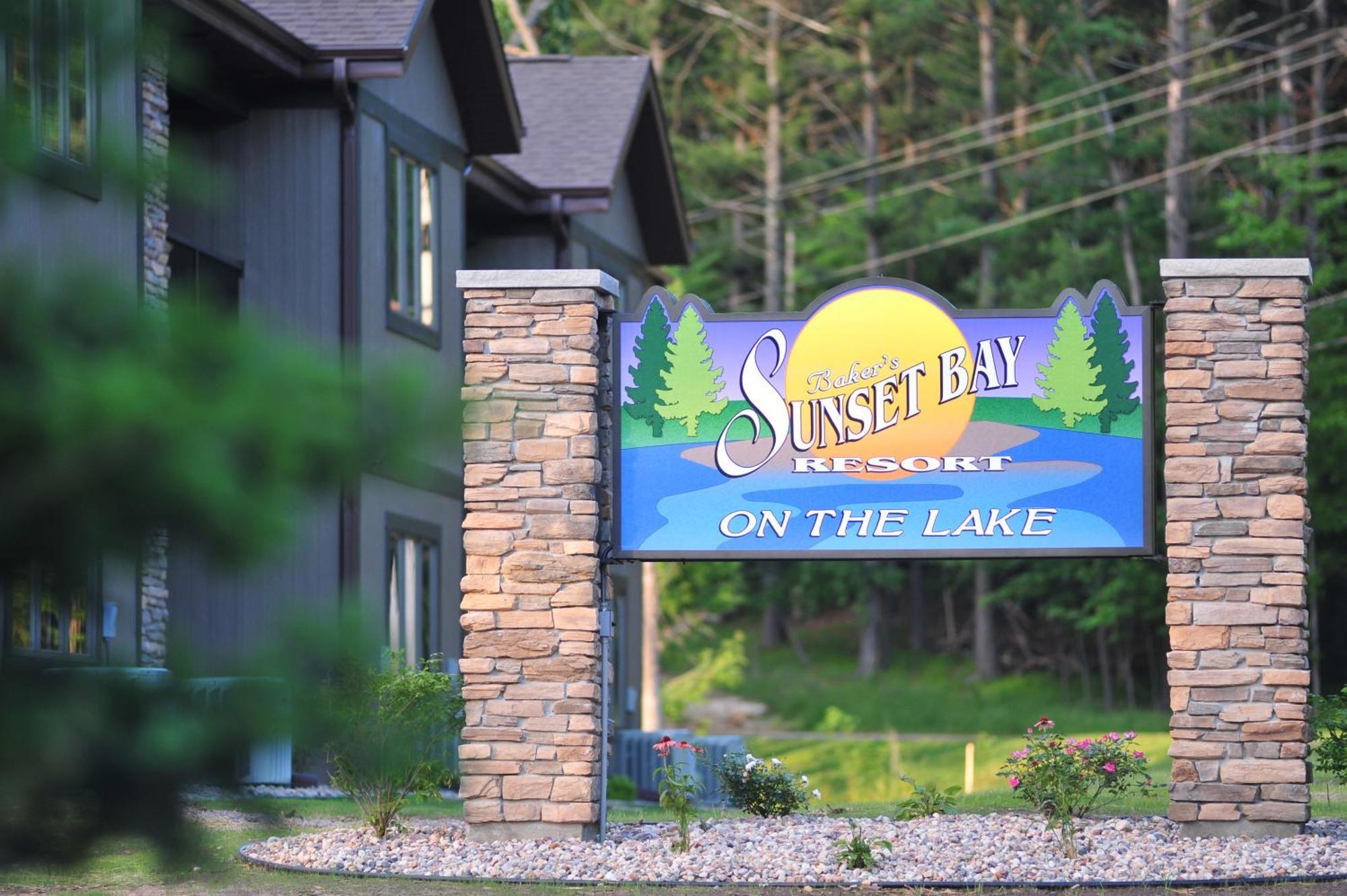 Bakers Sunset Bay Resort Lake Delton